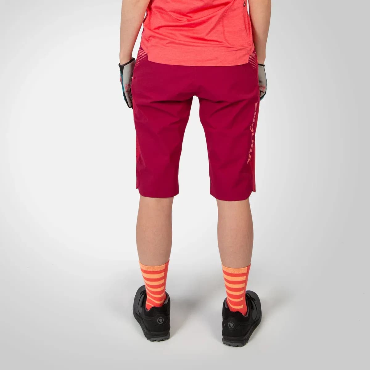 Endura Women's SingleTrack Lite Shorts - Berry